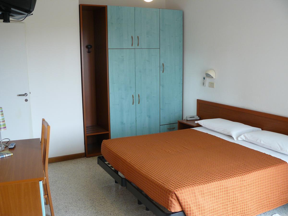 Hotel Sayonara 밀라노마리티마 외부 사진